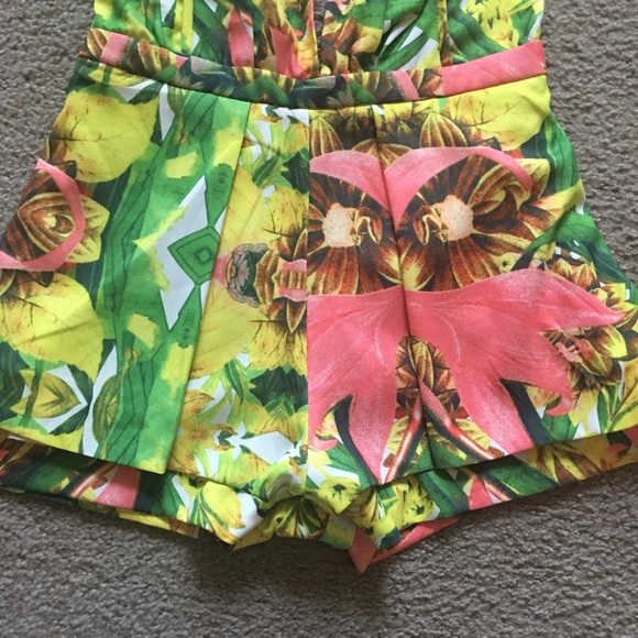 L’ATISTE by Amy floral romper - Picture 8 of 8